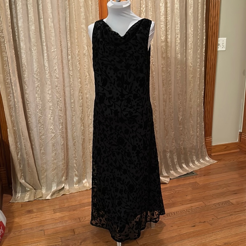 Size 12 Studio I black dress